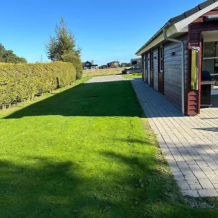 펜션 Lovely Summer House With Sea View *