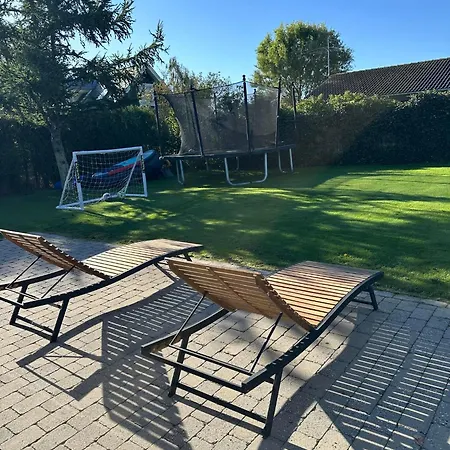 Lovely Summer House With Sea View * אוטרופ